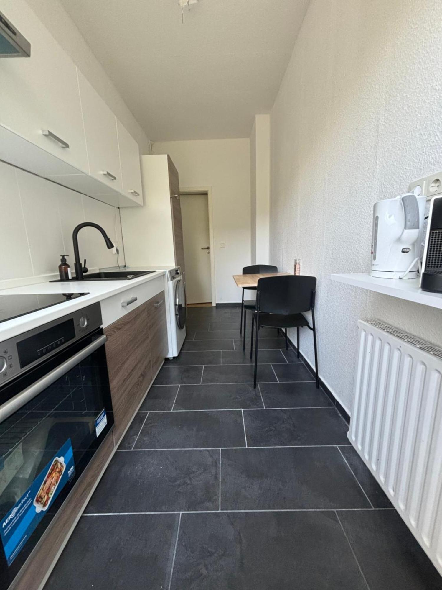 Cozy Apartment In Hannover Central Екстериор снимка